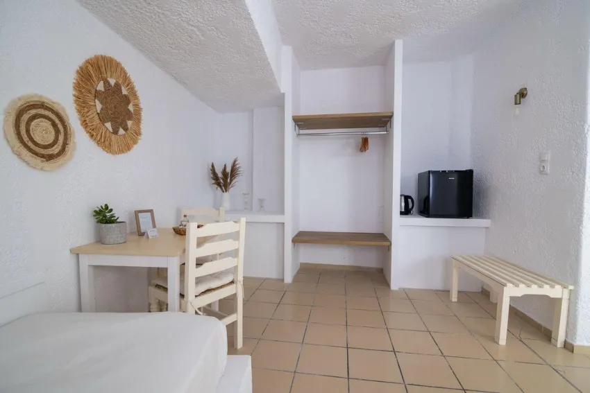 Hesperia Apartments 3*-5