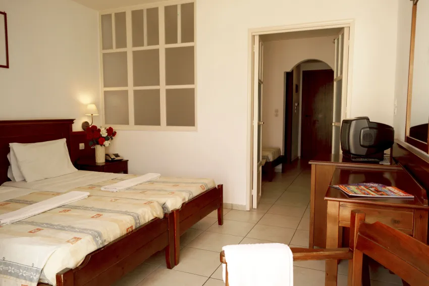 Semiramis Village Hotel 4*-9