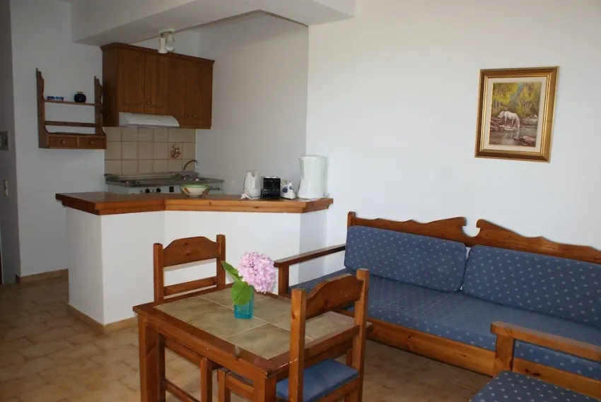 Sunny Suites Ξενοδοχείο 3*-7