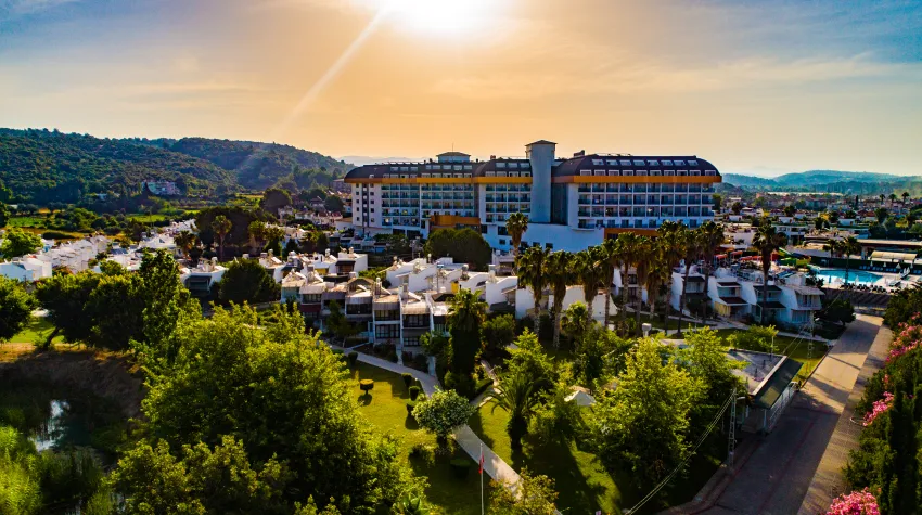 Throne Beach Resort & Spa 5*-5