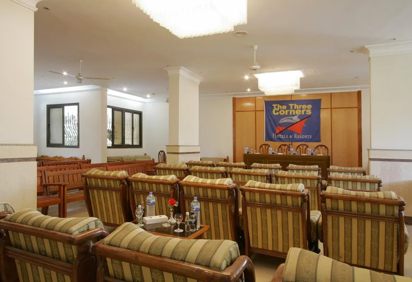 Empire Hotel Aqua Park 3*-1