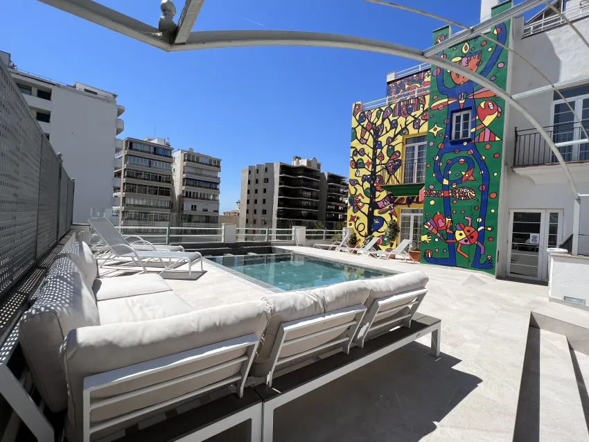 Artmadams Hotel 4*-93