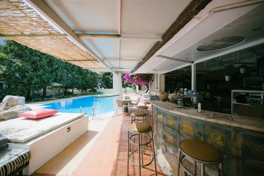 Gorgona Studios 2*-5