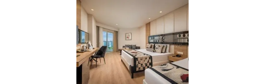 Delphin Imperial 5*-12