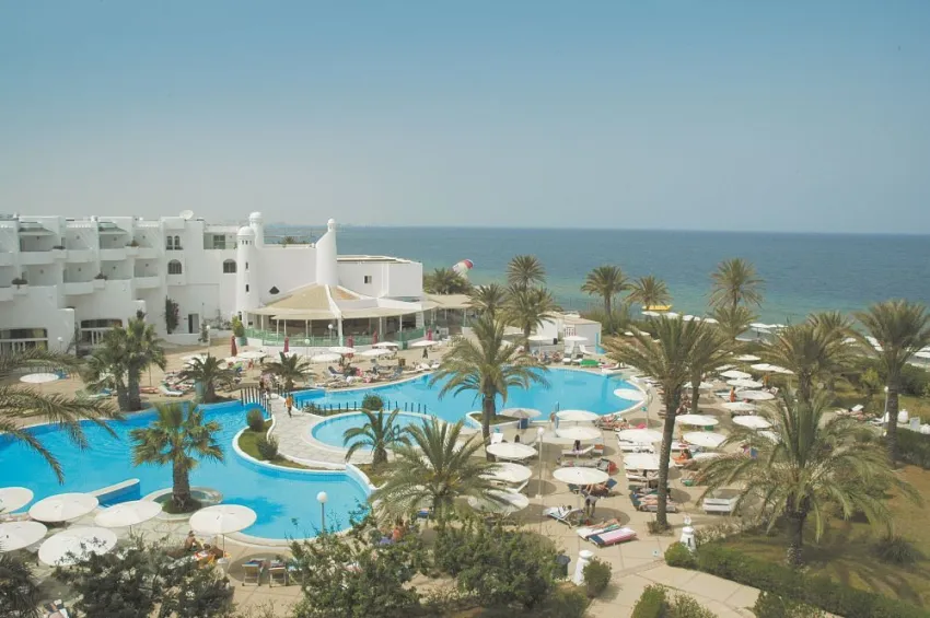 EL MOURADI SKANES  4*-2