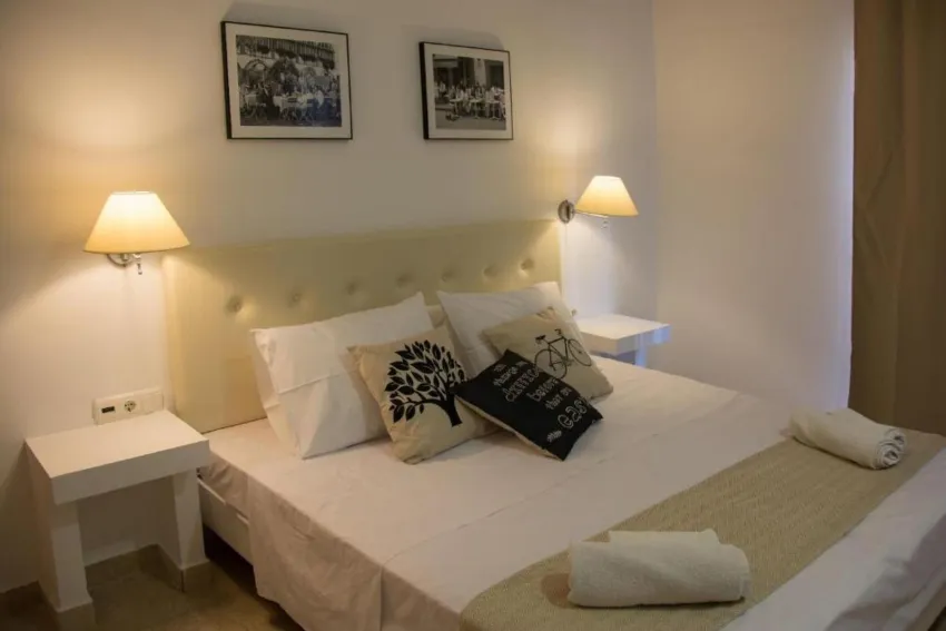 Astron Hotel 3*-7