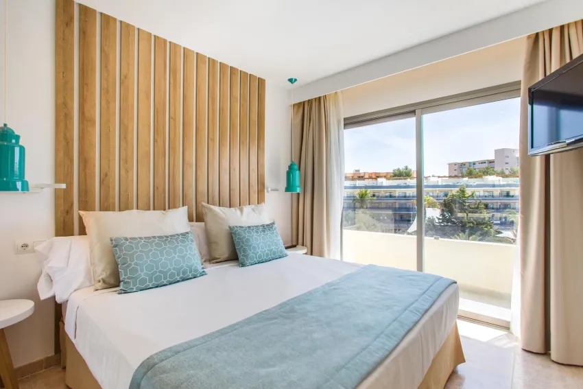 Zafiro Palmanova 4*-28