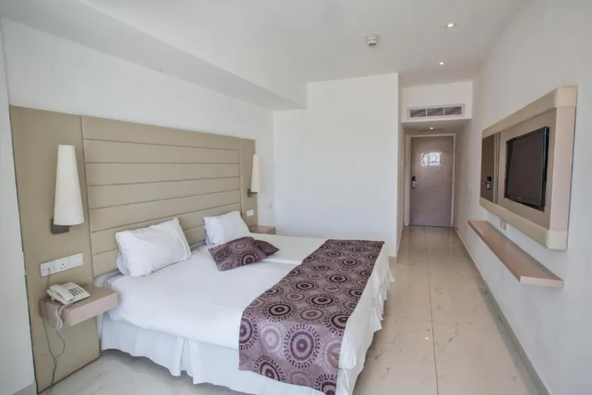 Tsokkos Beach Hotel 4*-8