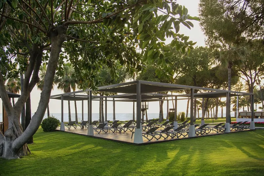 ACANTHUS & CENNET BARUT COLLECTION  5*-27