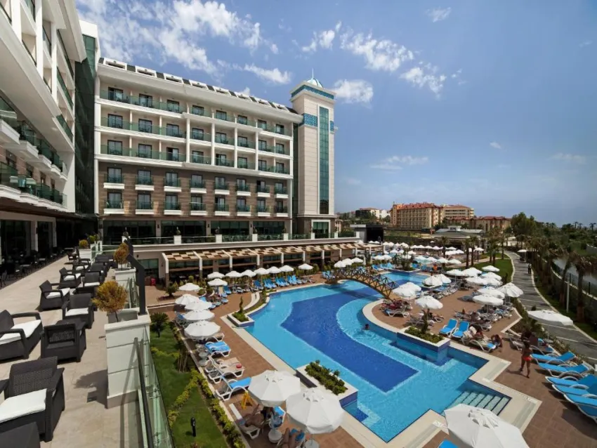 LUNA BLANCA RESORT & SPA  5*-4