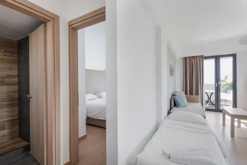 Golden Bay Hotel And Bungalows 4*-29