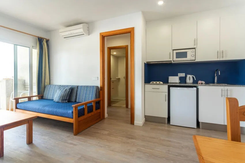 Massol Apartments 2*-6