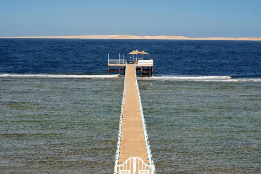 CHARMILLION CLUB RESORT  5*-49