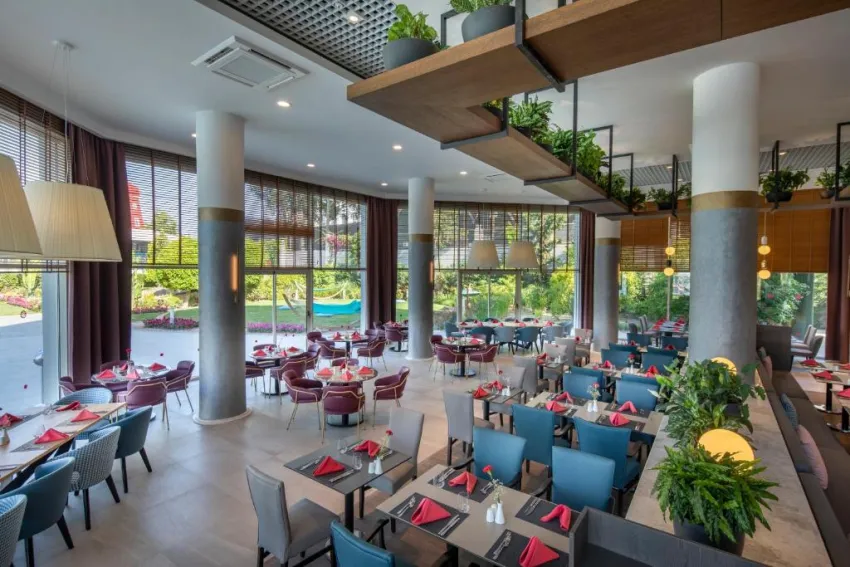 AKRA KEMER (EX. KEMER BARUT COLLECTION)  5*-17