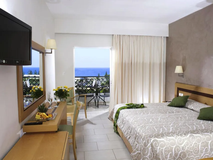 Grand Hotel Holiday Resort 4*-6