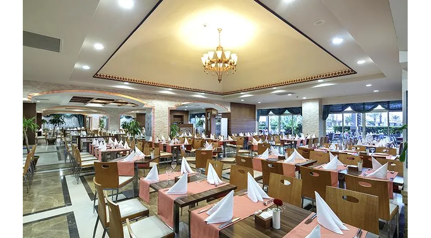 CRYSTAL FAMILY RESORT & SPA  5*-14