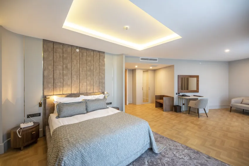 Concorde Tower Hotel 5*-10