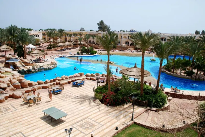 CLUB FARAANA REEF  4*-23