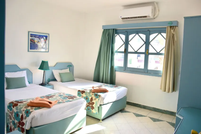 Dive Inn Resort 3*-11