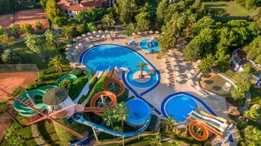 STARLIGHT RESORT SPECIAL ROOMS  5*-23