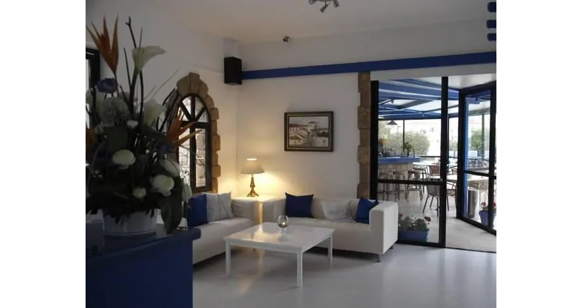 Hilltop Gardens 3*-1