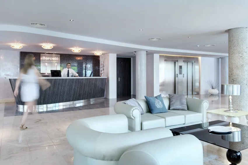 Barceló Illetas Albatros - Adults Only 4*-6