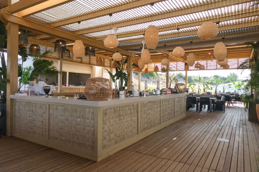 LIU RESORTS  5*-19