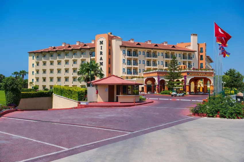Miramare Queen Hotel 5*-8