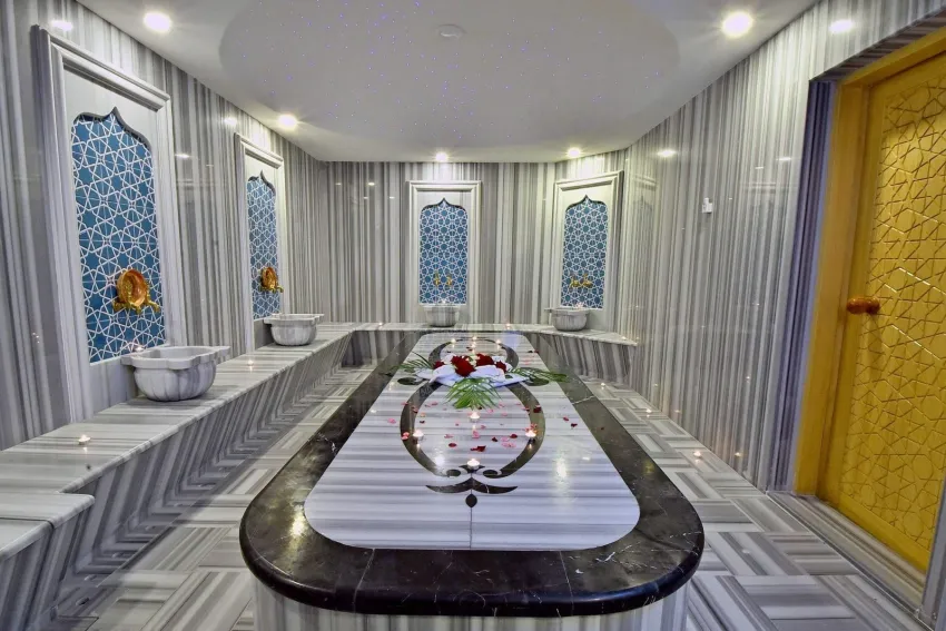 Riverside Garden Resort 4*-10