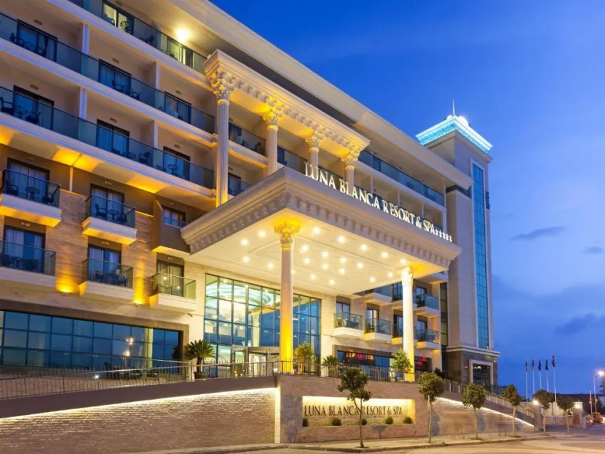 LUNA BLANCA RESORT & SPA  5*-9