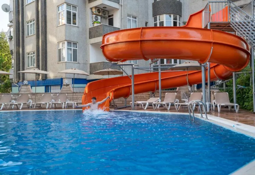 CARMEN SUITE HOTEL  3*-5