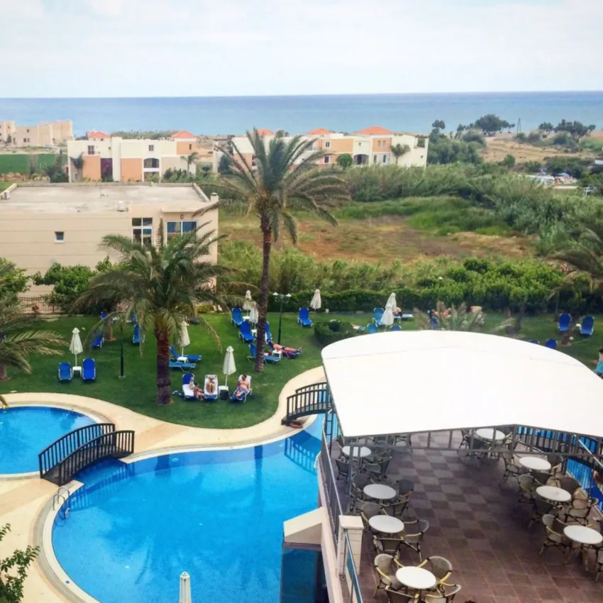 SELINI SUITES HOTEL WATER PARK 4*-2