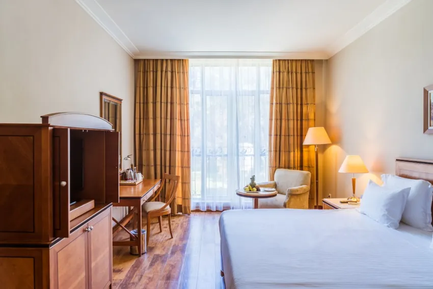 IC Hotels Airport 4*-10