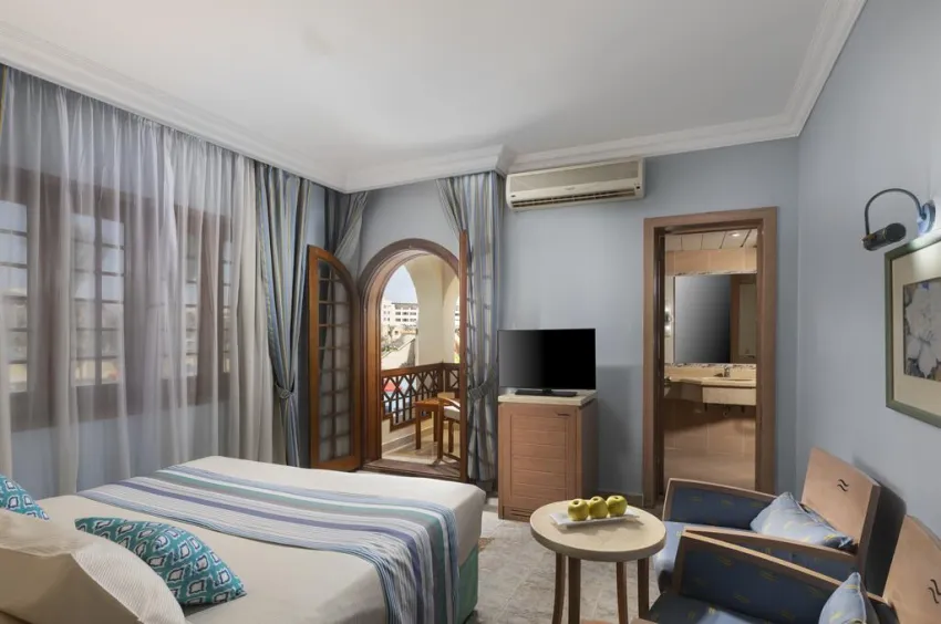 ROYAL LAGOONS RESORT & AQUA PARK  5*-2