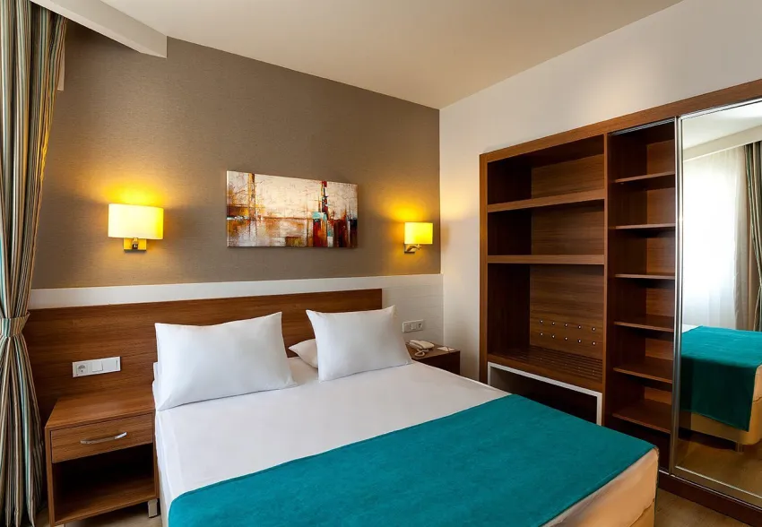 Grand Park Lara 4*-8