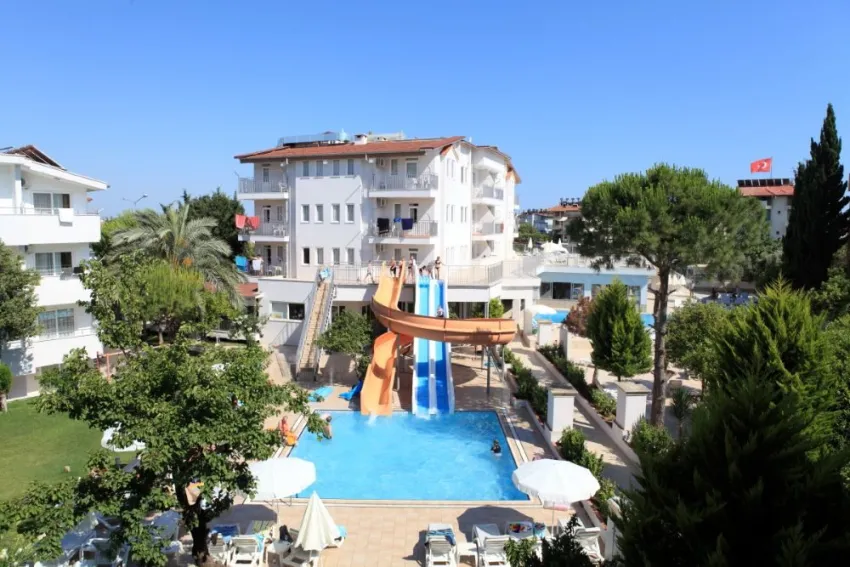 CATS GARDEN HOTEL  3*-15