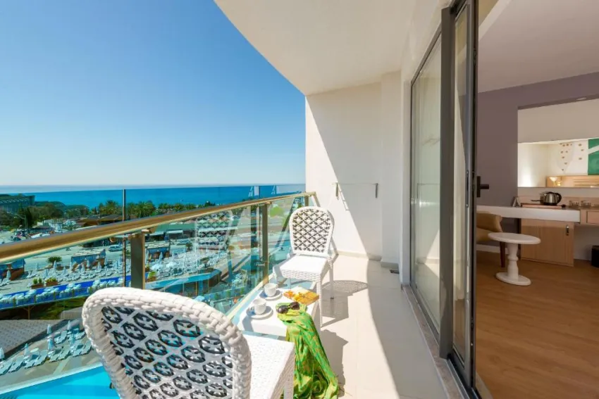 Dream World Hill 5*-6