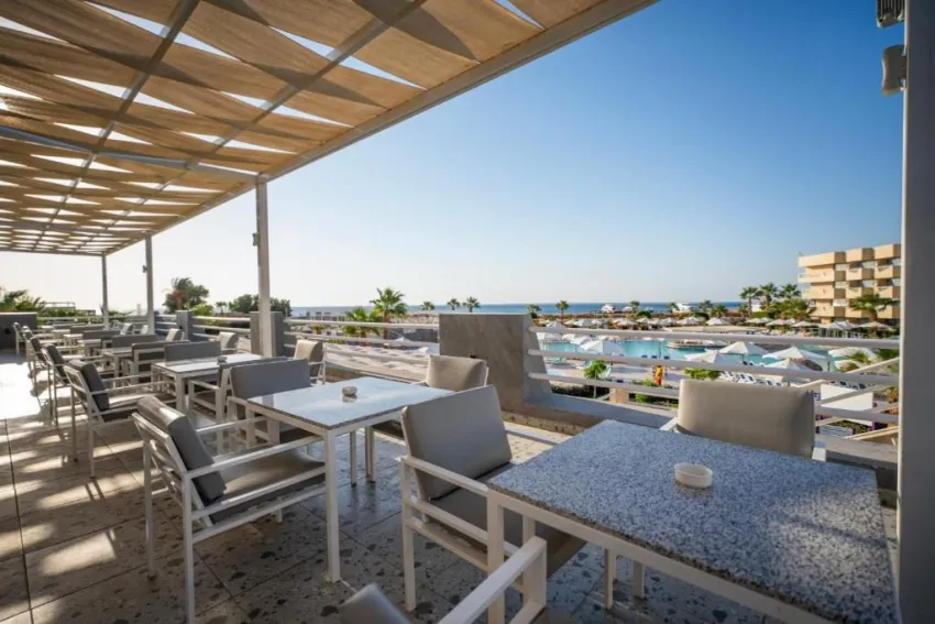 SEVEN SEAS JOLIE BAY  5*-11