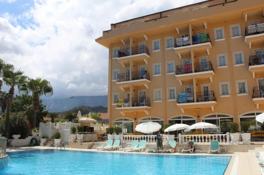 SINATRA HOTEL  4*-12