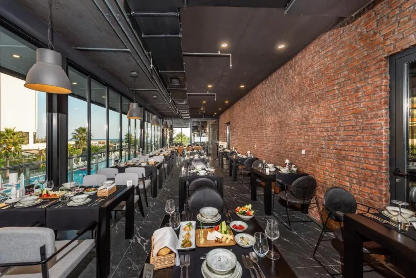 WHITE CITY RESORT & SPA HOTEL  5*-30