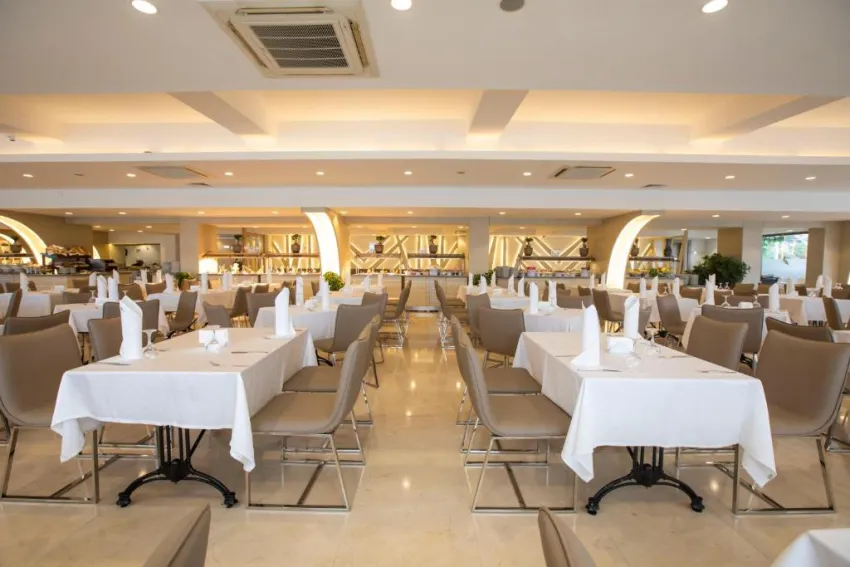 CLUB FALCON HOTEL  4*-11