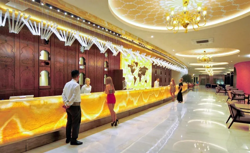 ROYAL TAJ MAHAL  5*-4