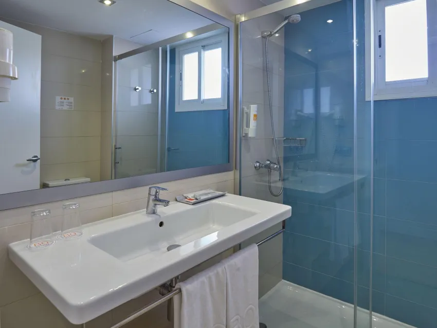 BQ Delfin Azul 3*-42