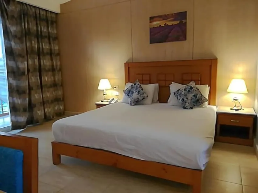 Hawaii Dreams 4*-7