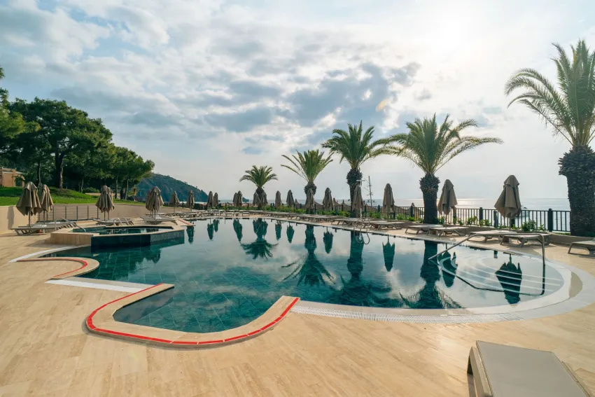 Pirates Beach Club 5*-10