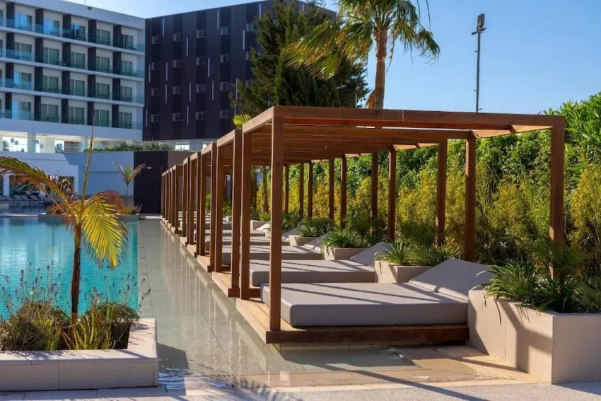 Chrysomare Beach Hotel and Resort 5*-140