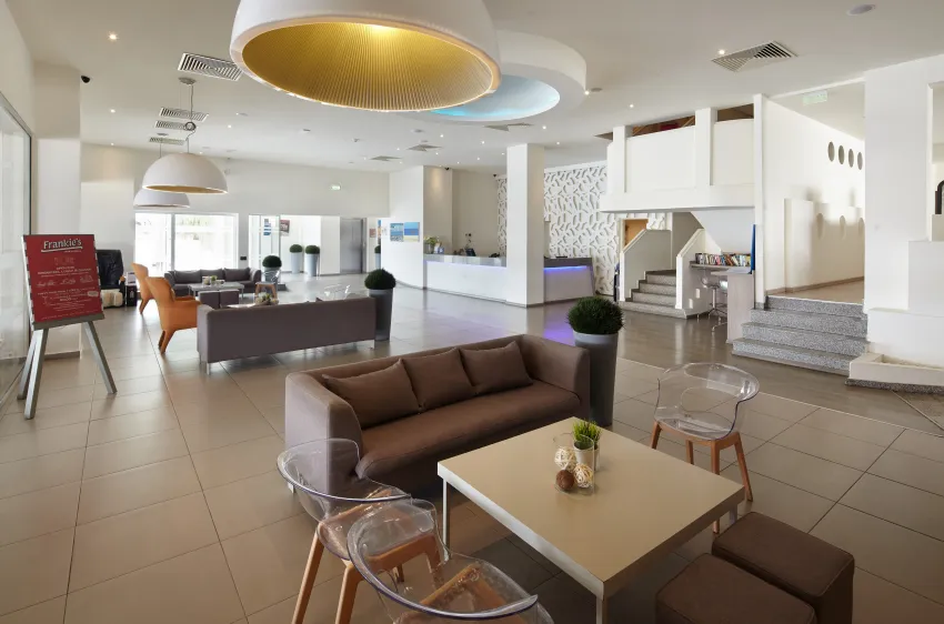 Melpo Antia Hotel & Suites 4*-4