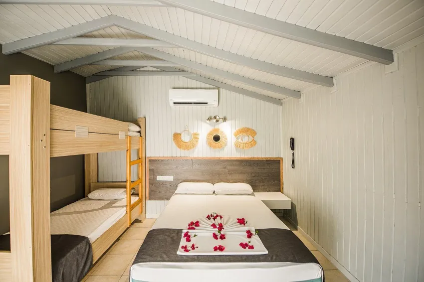 Leda Beach Hotel 3*-5