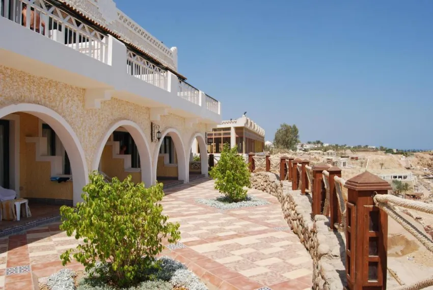 CLUB FARAANA REEF  4*-38