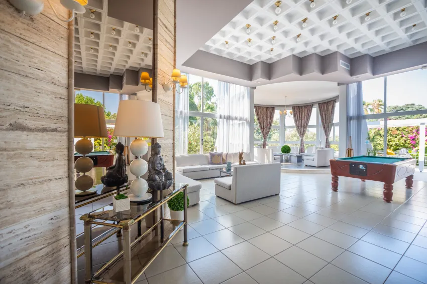 Happy Days Hotel Tholos 3*-3